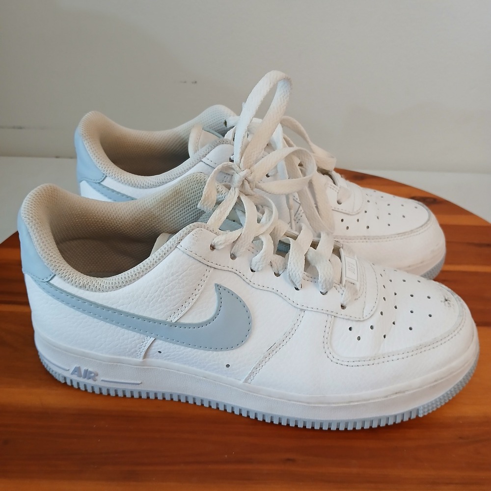 Nike Air Force 1 Low Womens 7.5 White Light Armory Blue Sneakers AH0287-104 - Picture 3 of 9